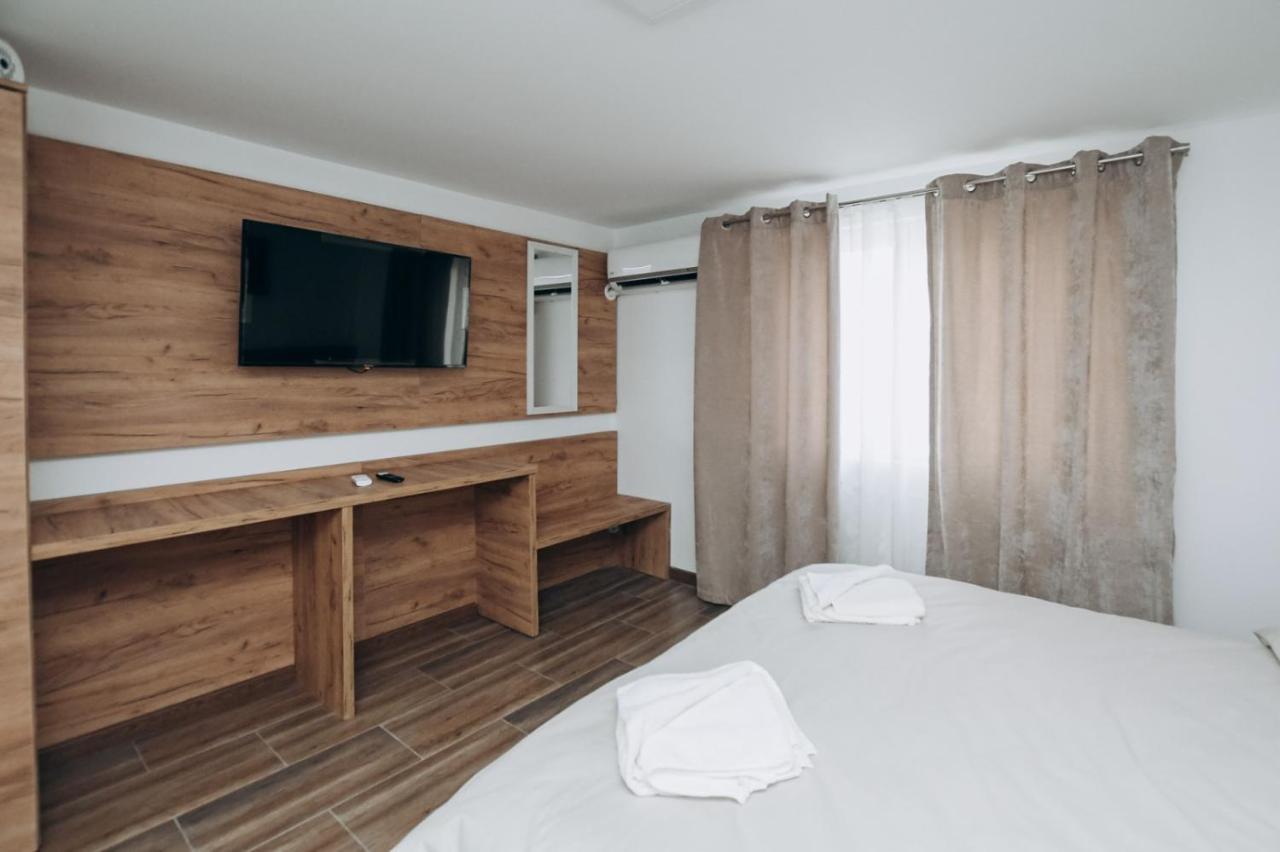 Apartmani Otasevic Кладово Екстер'єр фото