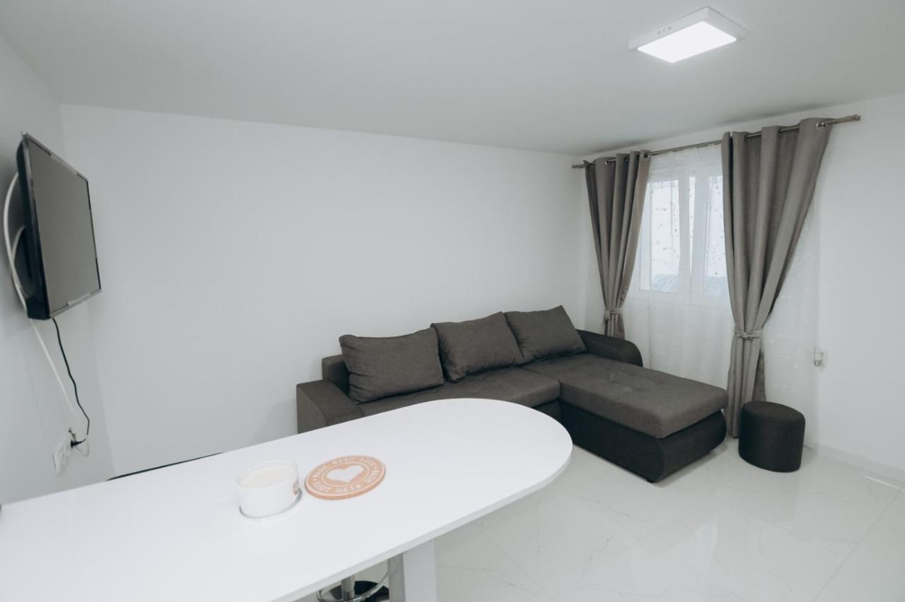 Apartmani Otasevic Кладово Екстер'єр фото