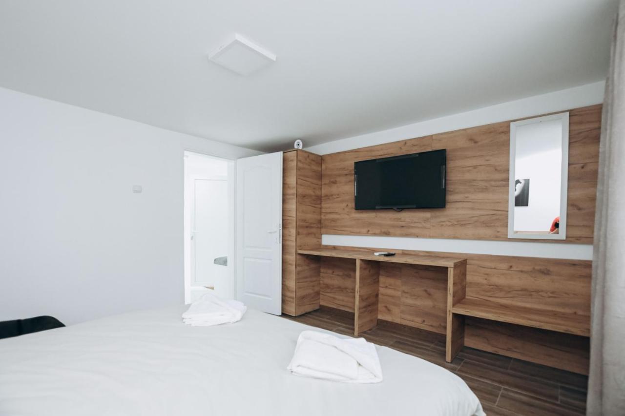 Apartmani Otasevic Кладово Екстер'єр фото